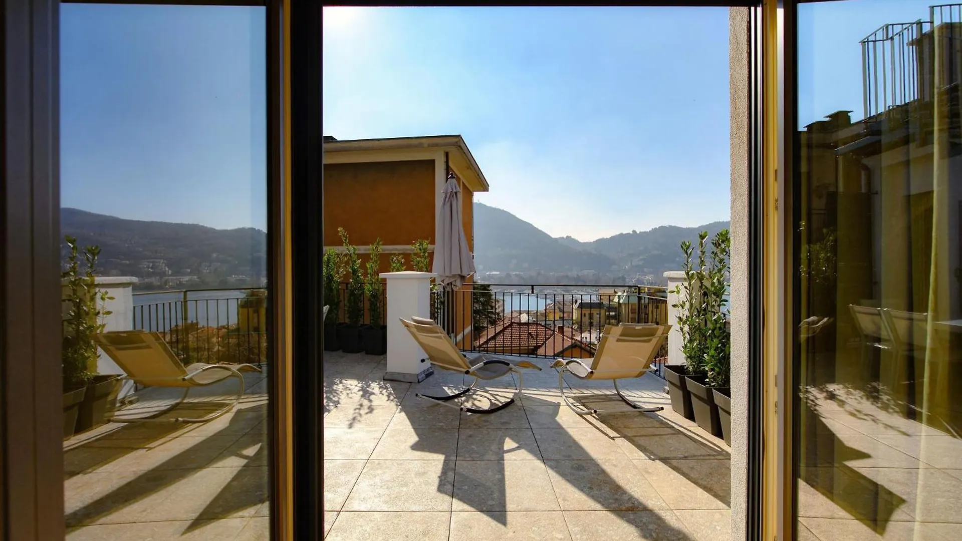 Villa Miranda & Boat Como Italy