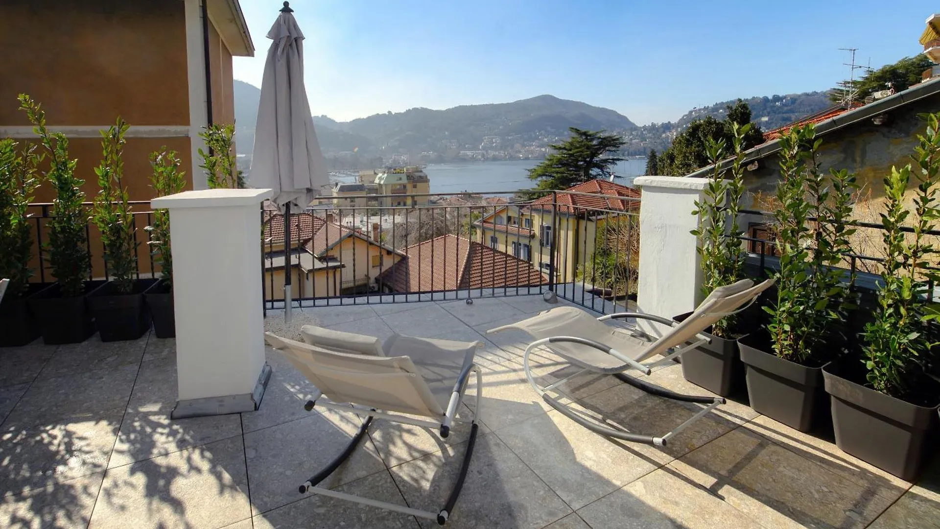 Villa Miranda & Boat Como Holiday home